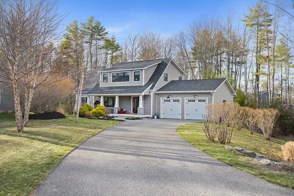 9 Casey LN, Old Orchard Beach, ME 04064