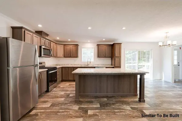 17 Blizzard DR, Limerick, ME 04048