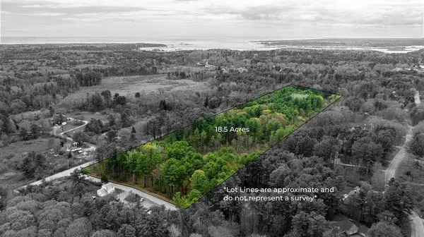 25 Bartlett RD, Kittery, ME 03905