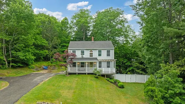 19 Fox Run RD, Gray, ME 04039