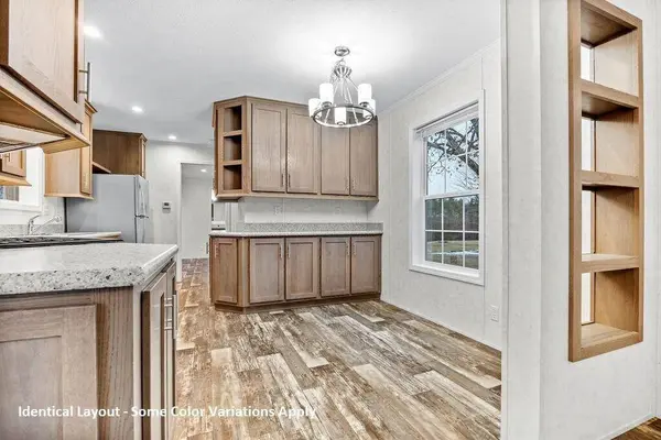 48 Pleasant Hill RD, Limerick, ME 04048