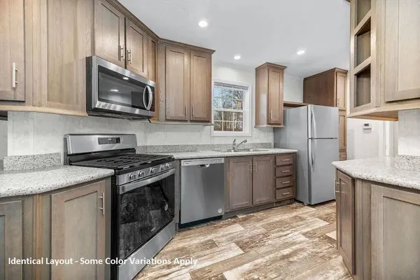 48 Pleasant Hill RD, Limerick, ME 04048