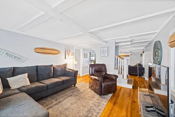 7 Cappy's LN, York, ME 03909