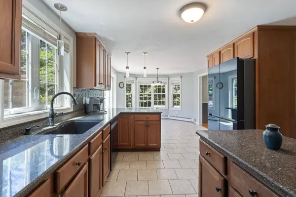 240 Old Nottingham RD, Epping, NH 03042
