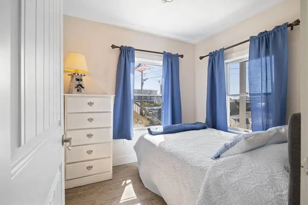 17-23 Eastern AVE, Saco, ME 04072