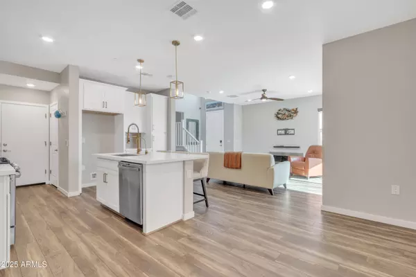 755 E ZION Drive #103, Gilbert, AZ 85297