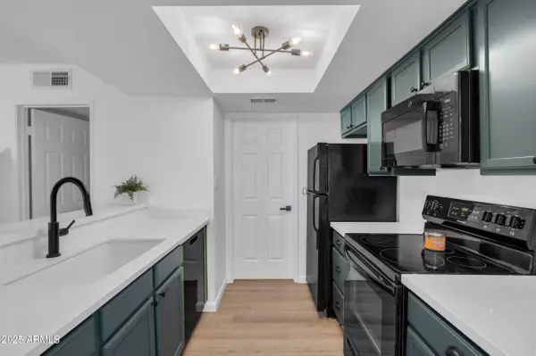 745 N DOBSON Road #144, Mesa, AZ 85201