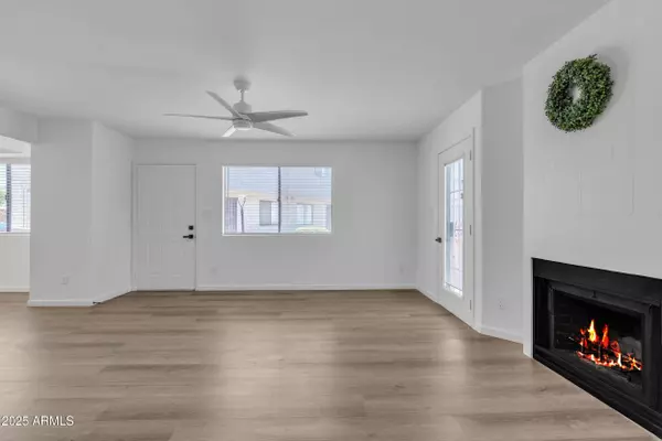 745 N DOBSON Road #144, Mesa, AZ 85201