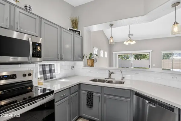 2560 W MERICREST Way, San Tan Valley, AZ 85144