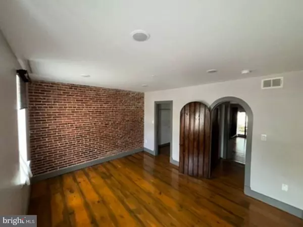 235 E MARKET ST #UNIT 2, West Chester, PA 19382