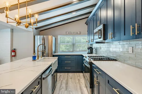 5708 PARK BLVD #UNIT 3, Wildwood, NJ 08260