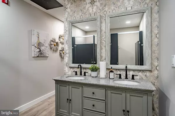 1244 WEST CHESTER PIKE #2, West Chester, PA 19382