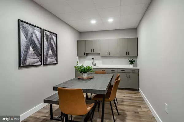 1244 WEST CHESTER PIKE #2, West Chester, PA 19382