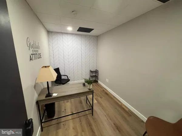 1244 WEST CHESTER PIKE #2, West Chester, PA 19382