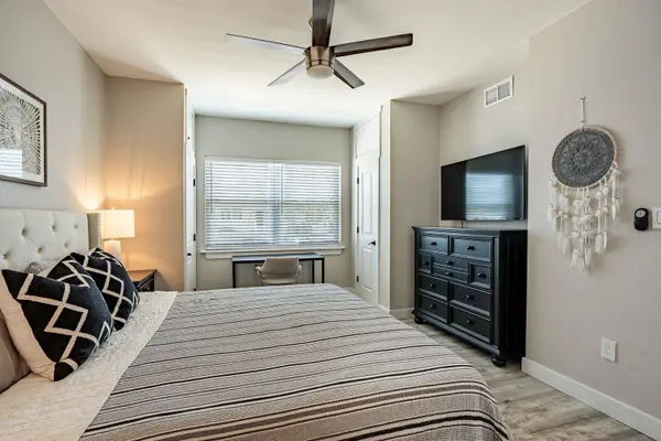 5708 Park Boulevard, Wildwood Crest, NJ 08260