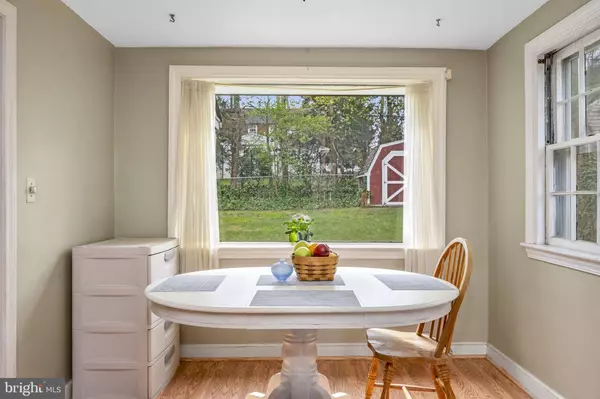 404 DRAYTON RD, Oreland, PA 19075