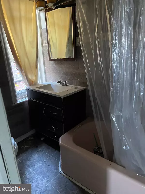 306 W LINCOLN HWY, Coatesville, PA 19320