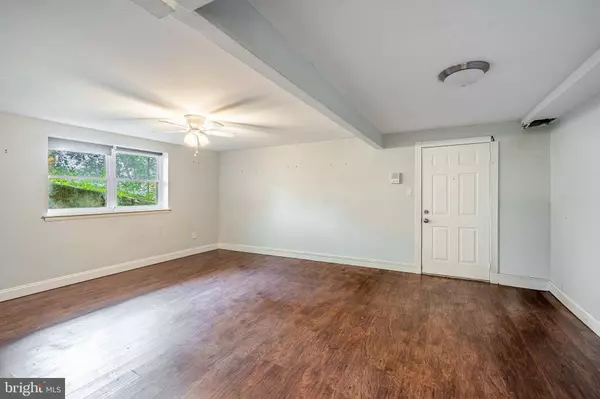 117 RAILROAD AVE #10, West Grove, PA 19390