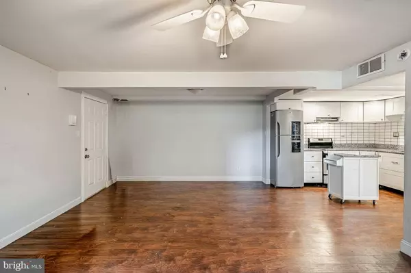 117 RAILROAD AVE #10, West Grove, PA 19390