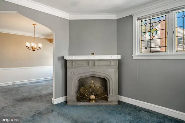 220 W ALBEMARLE AVE, Lansdowne, PA 19050