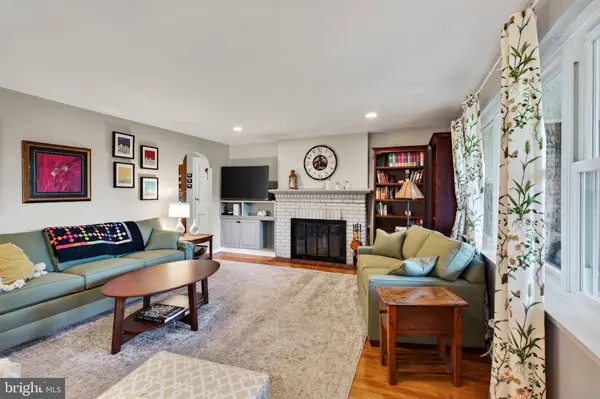 721 ROSELAWN AVE, Lansdowne, PA 19050