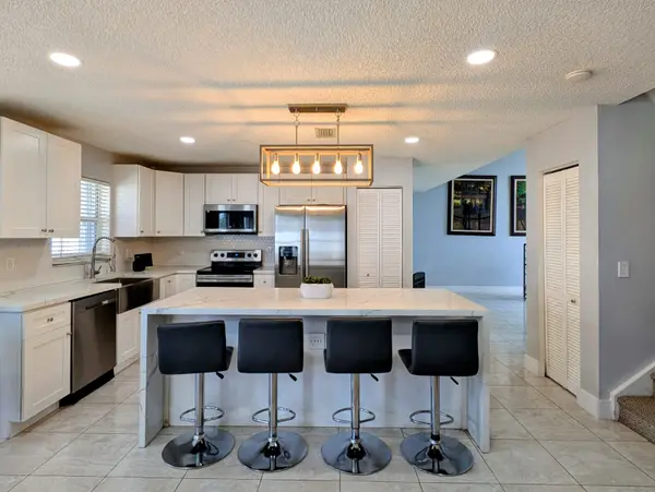 335 SW 183rd Way, Pembroke Pines, FL 33029-4330