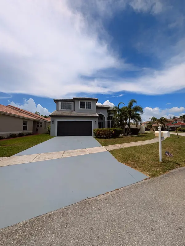335 SW 183rd Way, Pembroke Pines, FL 33029-4330