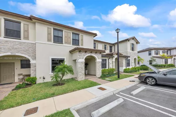 9925 SW 228th Ter, Miami, FL 33190