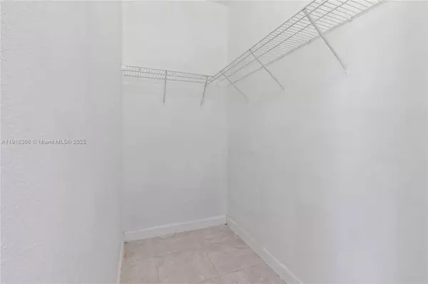 9301 SW 171st Ave #2, Miami, FL 33196