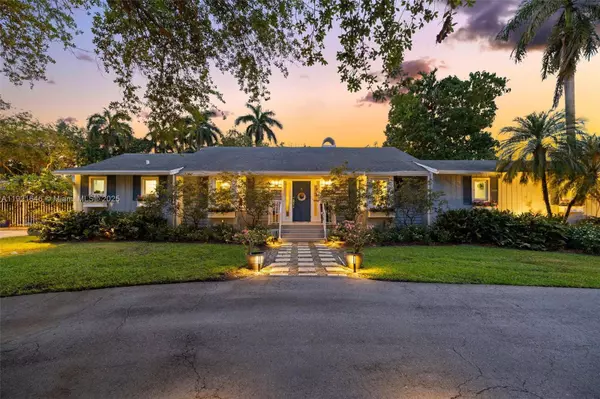 7720 SW 79th Ct, Miami, FL 33143