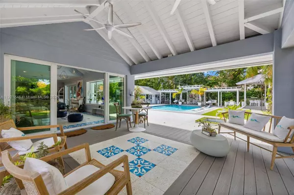 7720 SW 79th Ct, Miami, FL 33143