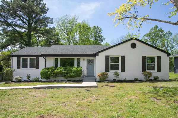 826 Colfax Dr, Nashville, TN 37214