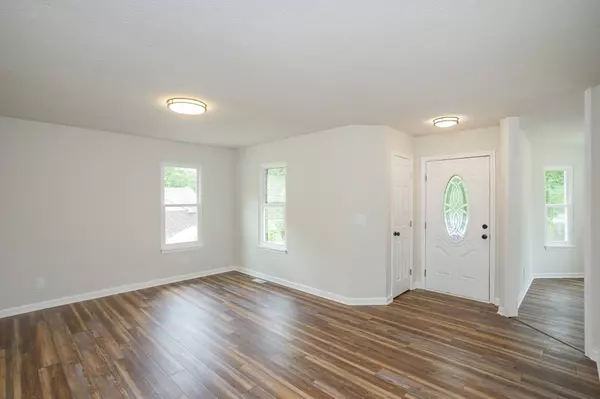 1011 Bon Meade Dr, Burns, TN 37029