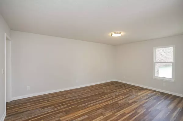 1011 Bon Meade Dr, Burns, TN 37029