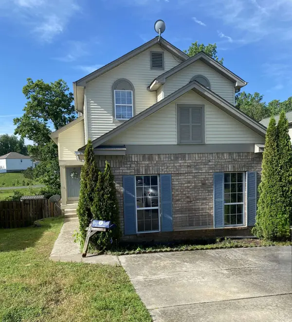5943 Colchester Dr, Hermitage, TN 37076