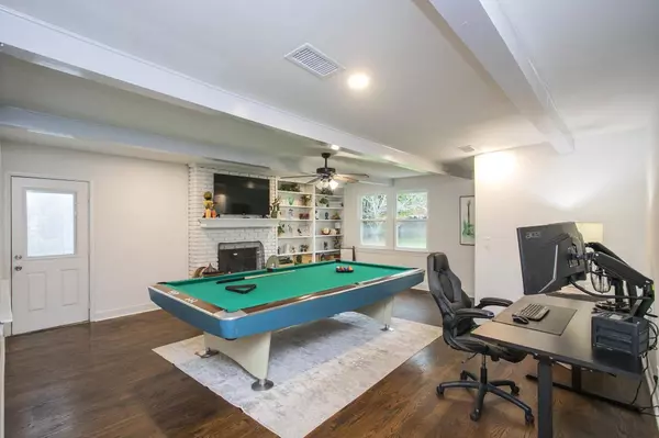 2314 Deerwood Dr, Nashville, TN 37214