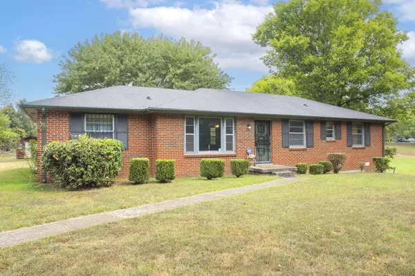 3071 Trenton Rd, Clarksville, TN 37040