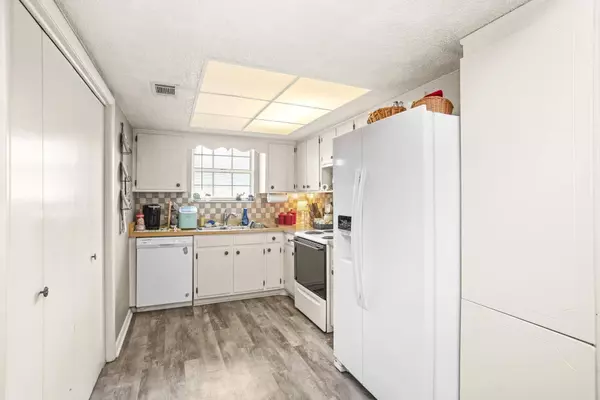 5600 Country Dr #107, Nashville, TN 37211