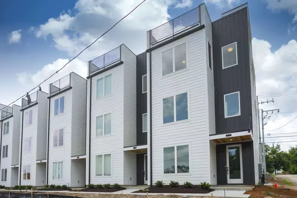 522 Cliff Cir, Nashville, TN 37218