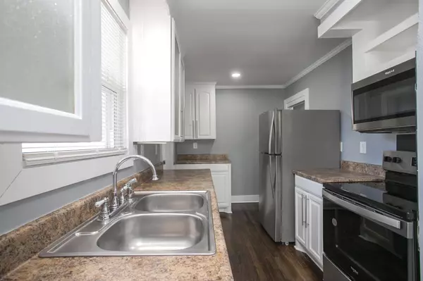 1111 Westchester Dr, Nashville, TN 37207