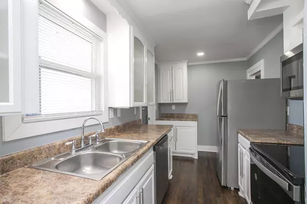 1111 Westchester Dr, Nashville, TN 37207