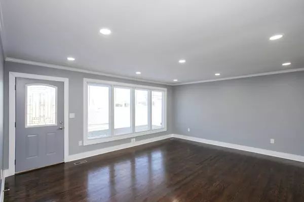 1111 Westchester Dr, Nashville, TN 37207