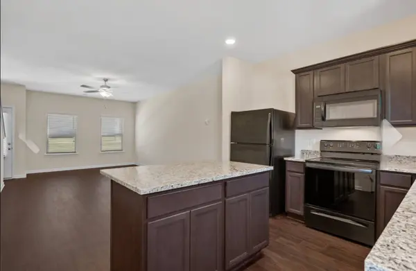 1023 Glen Marcus Dr, La Vergne, TN 37086