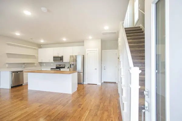 3637 Hydes Ferry Rd, Nashville, TN 37218