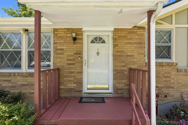 261 Eisenhower Dr, Nashville, TN 37211