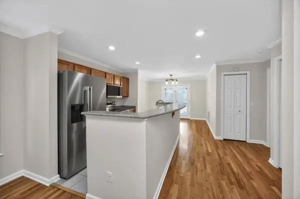 907 11th Ave #N, Nashville, TN 37208