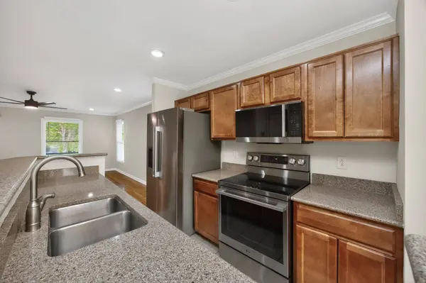 907 11th Ave #N, Nashville, TN 37208