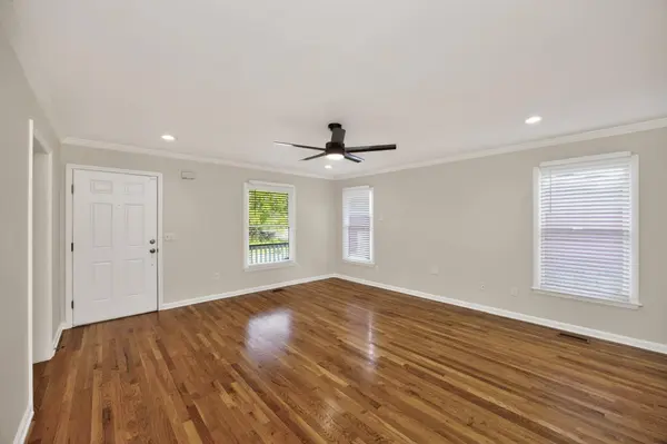 907 11th Ave #N, Nashville, TN 37208