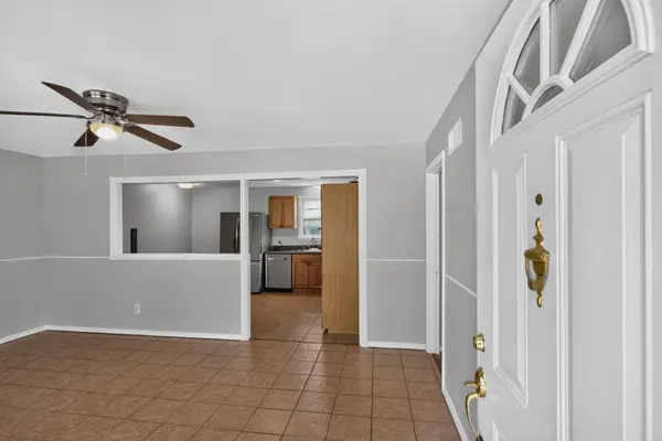 261 Eisenhower Dr, Nashville, TN 37211