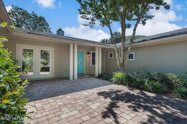 1659 SEA OATS DR, Atlantic Beach, FL 32233